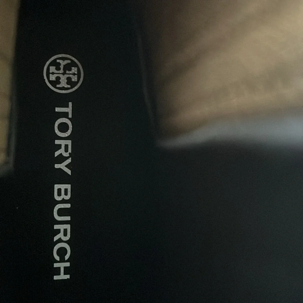 TORY BURCH Hurricane Ankle Boots Perfect Black Tan Lug Sole Shoes Size 11 New - Picture 10 of 10